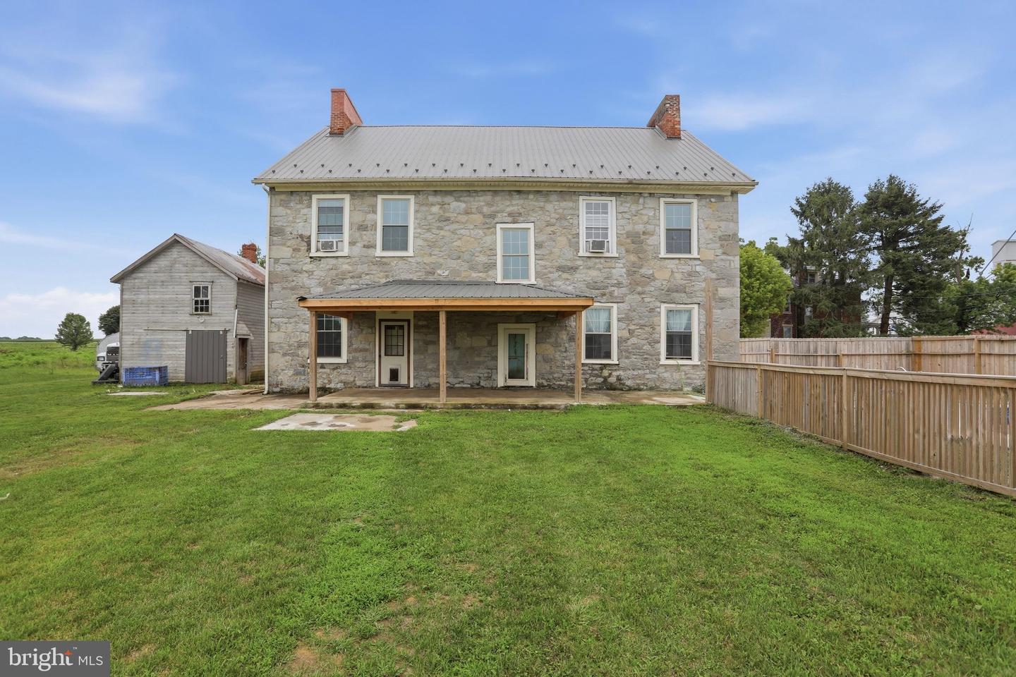 4448 Parnell Drive Property Photo 4