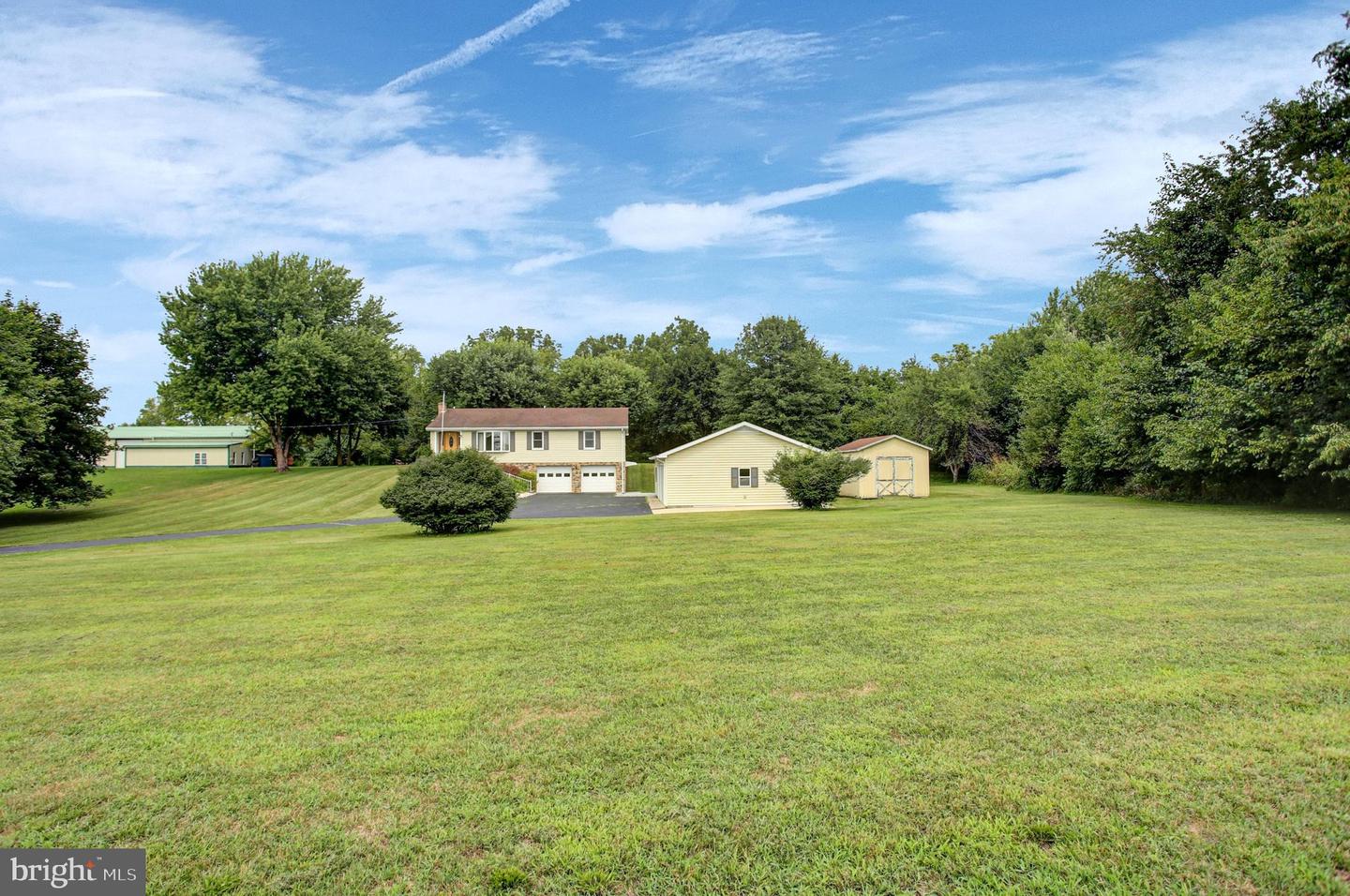 2424 Loop Road Property Photo 5