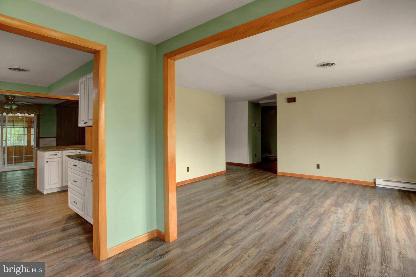 2424 Loop Road Property Photo 11