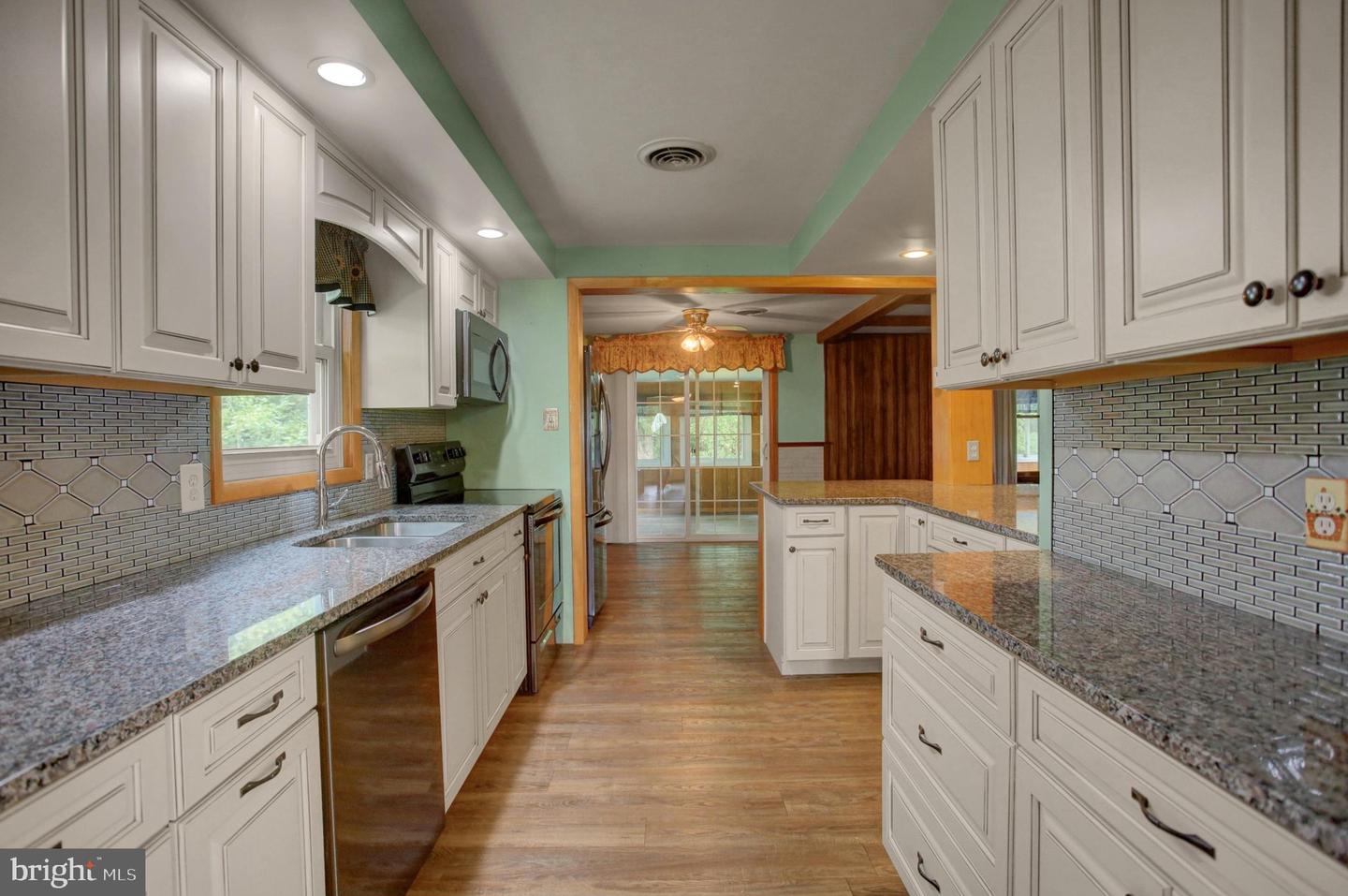 2424 Loop Road Property Photo 30