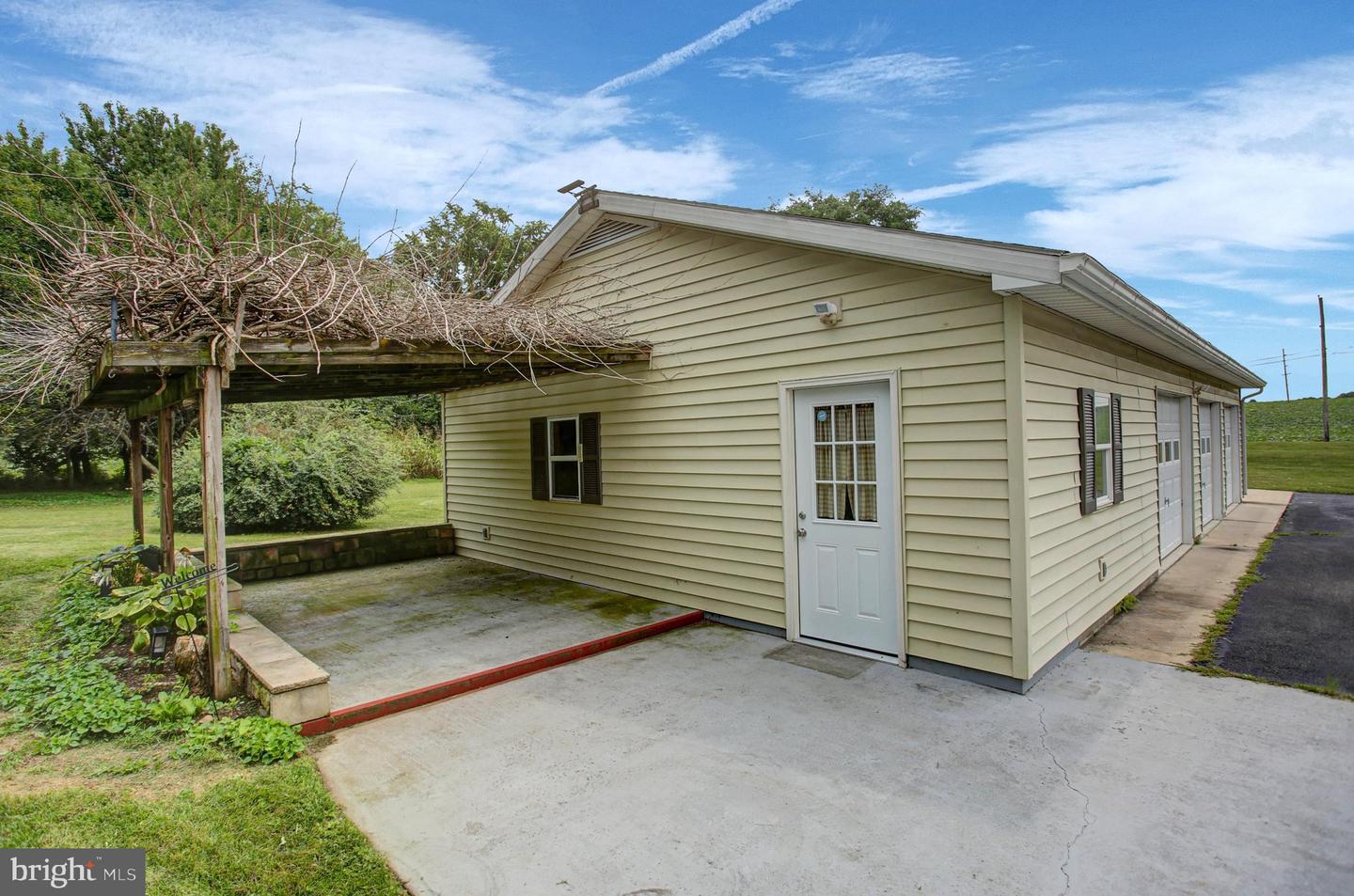 2424 Loop Road Property Photo 47