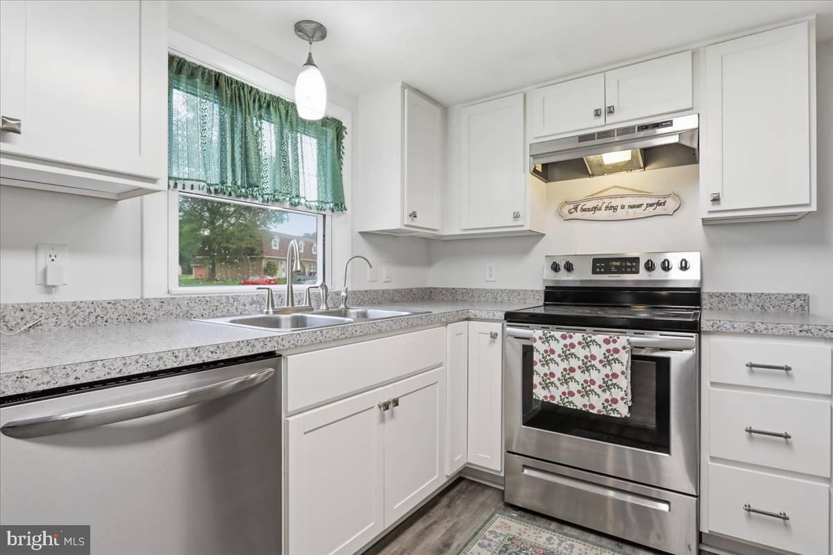 218 Jones Avenue Property Photo 8