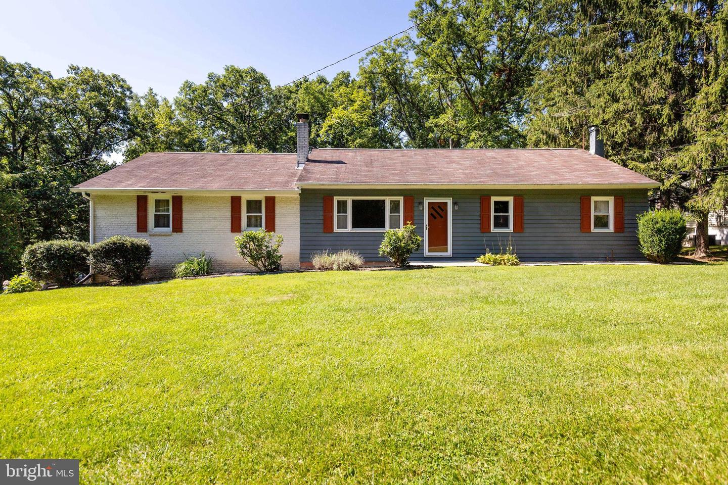 9654 Circle Drive Property Photo 1