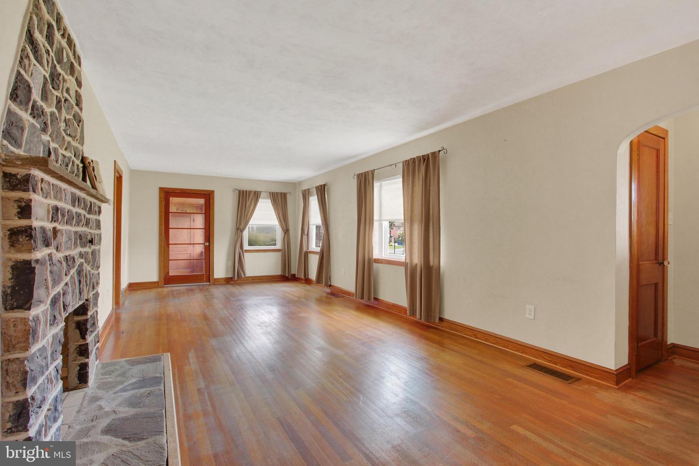 13038 Welty Road Property Photo 6