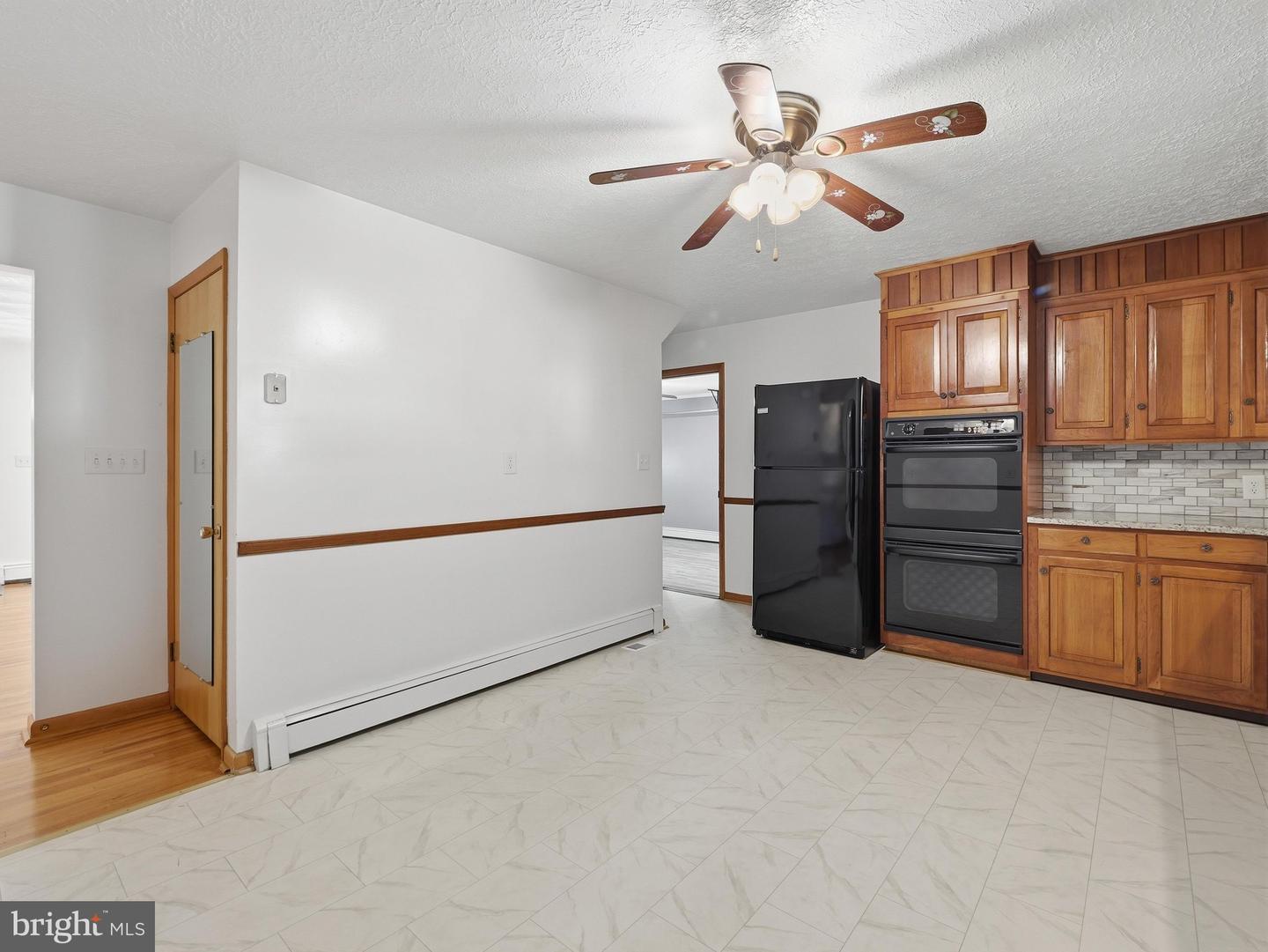544 Mentzer Ave Property Photo 10