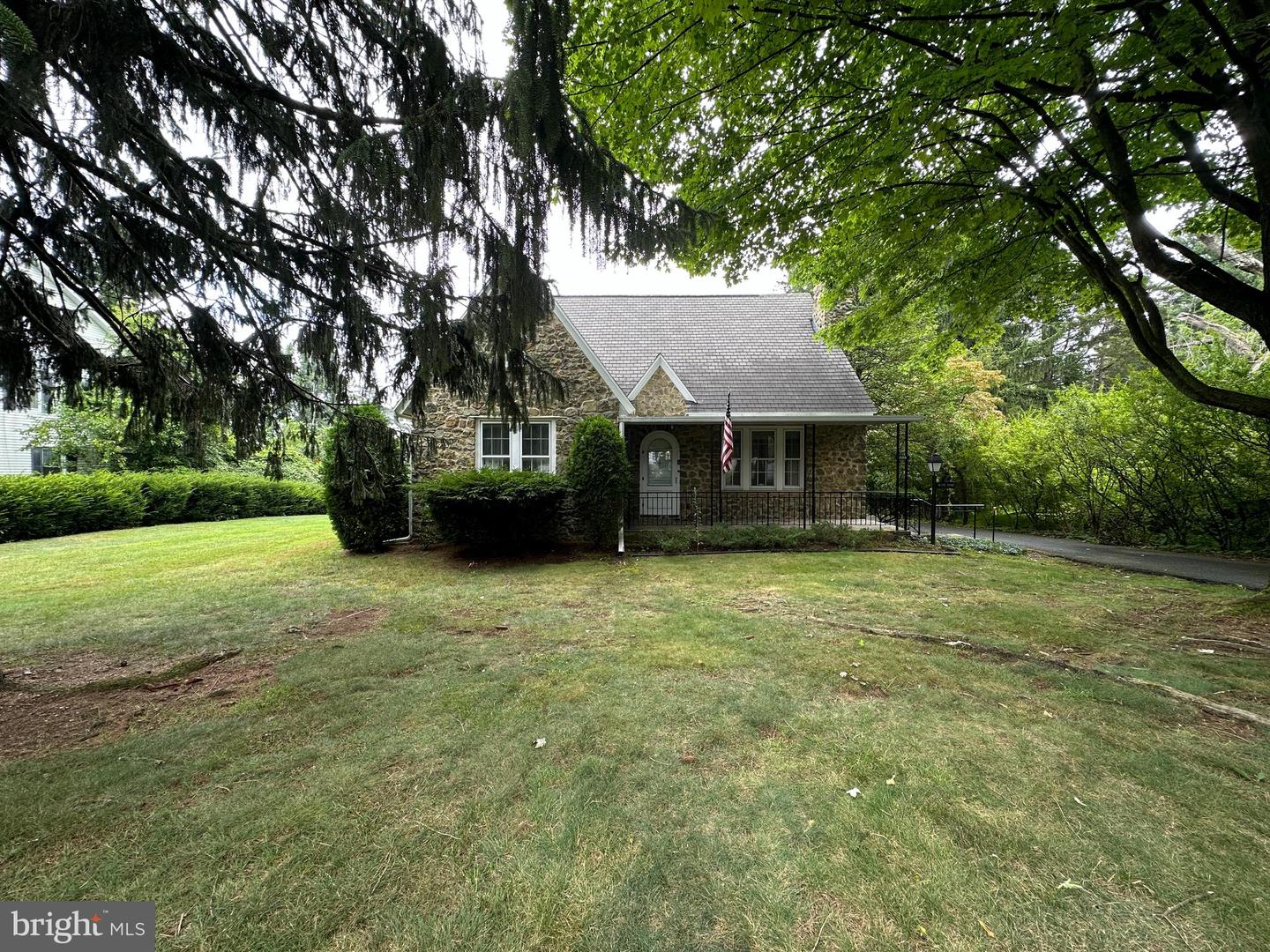15359 Norwood Avenue Property Photo 1