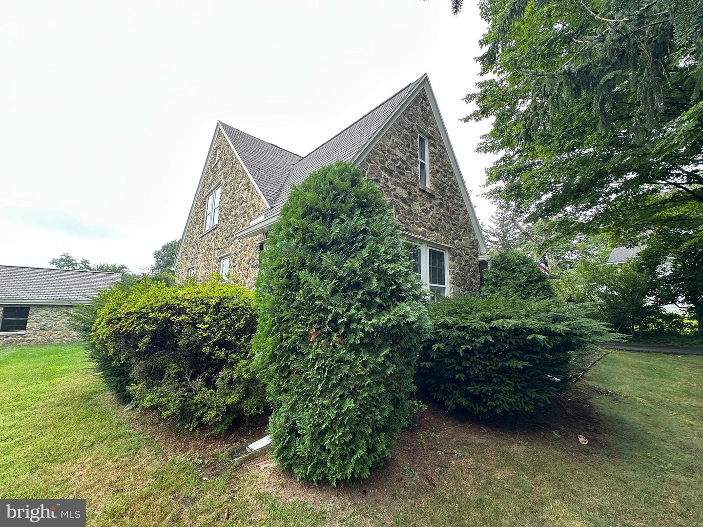 15359 Norwood Avenue Property Photo 4