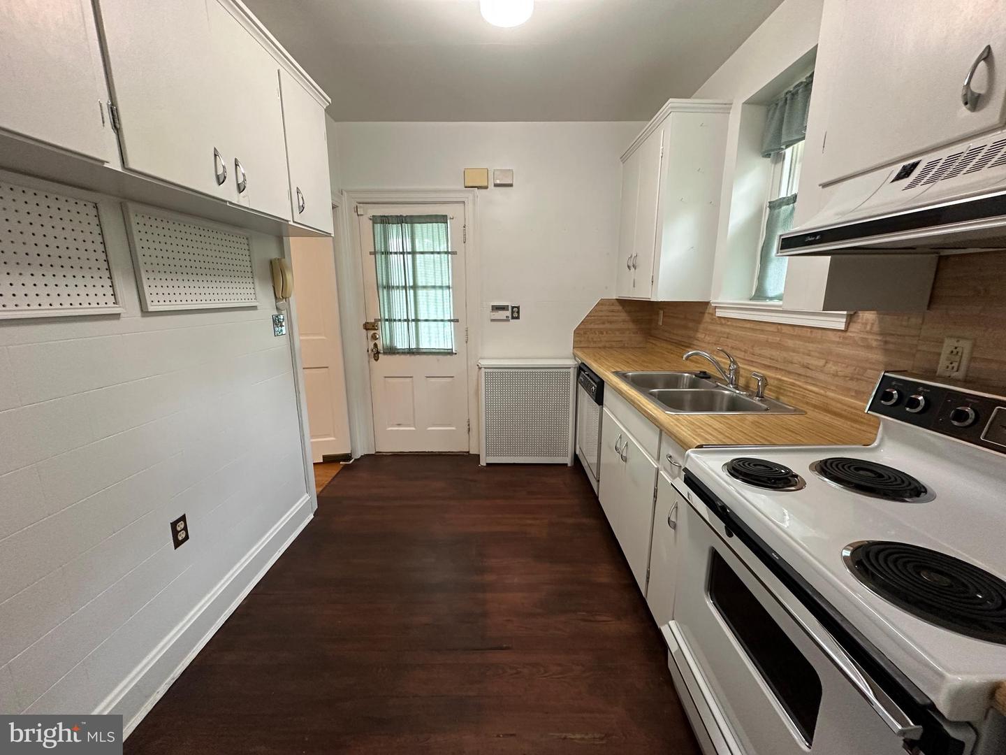 15359 Norwood Avenue Property Photo 42