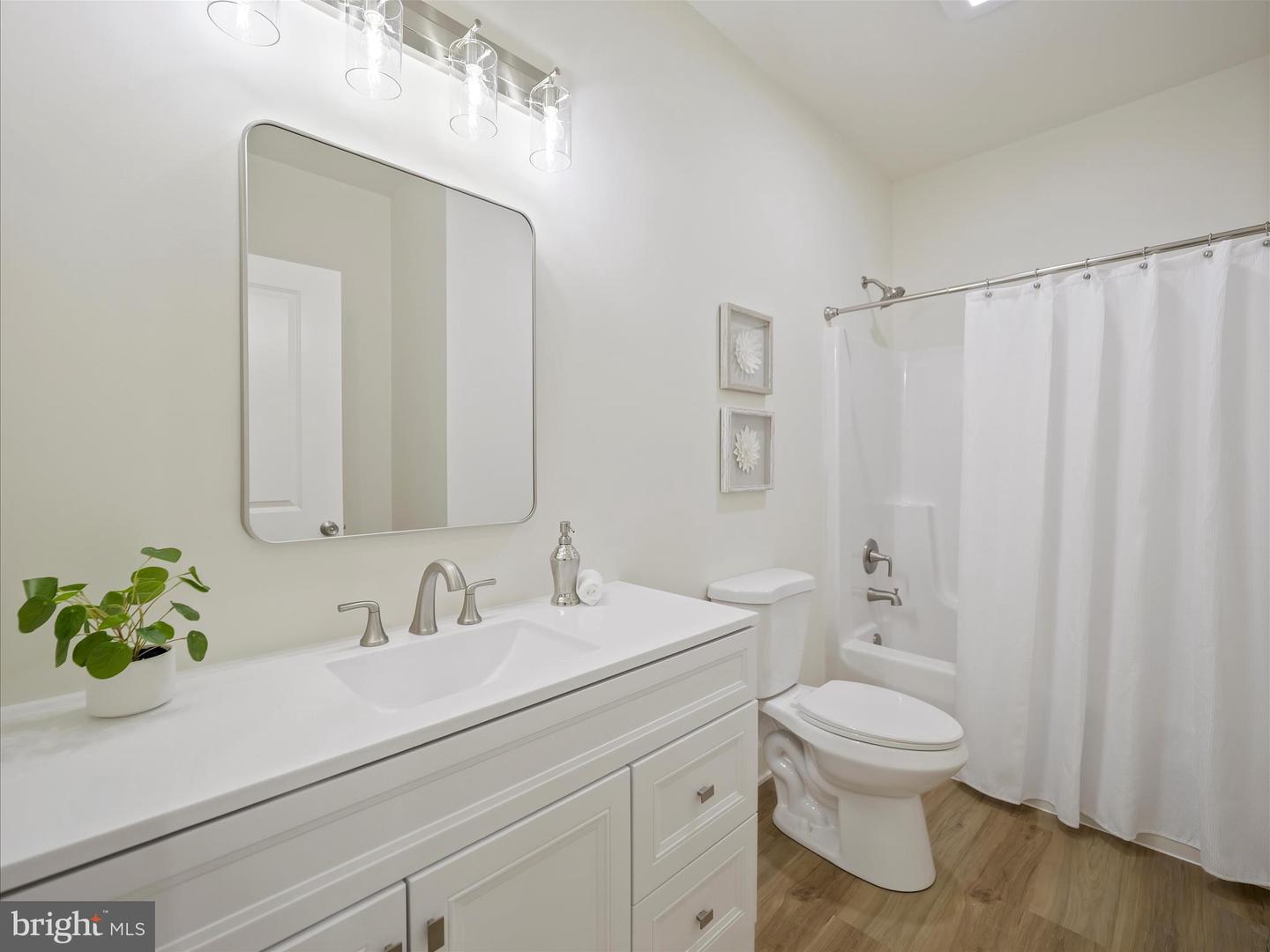 11797 Mystic Rock Lane S Property Photo 4