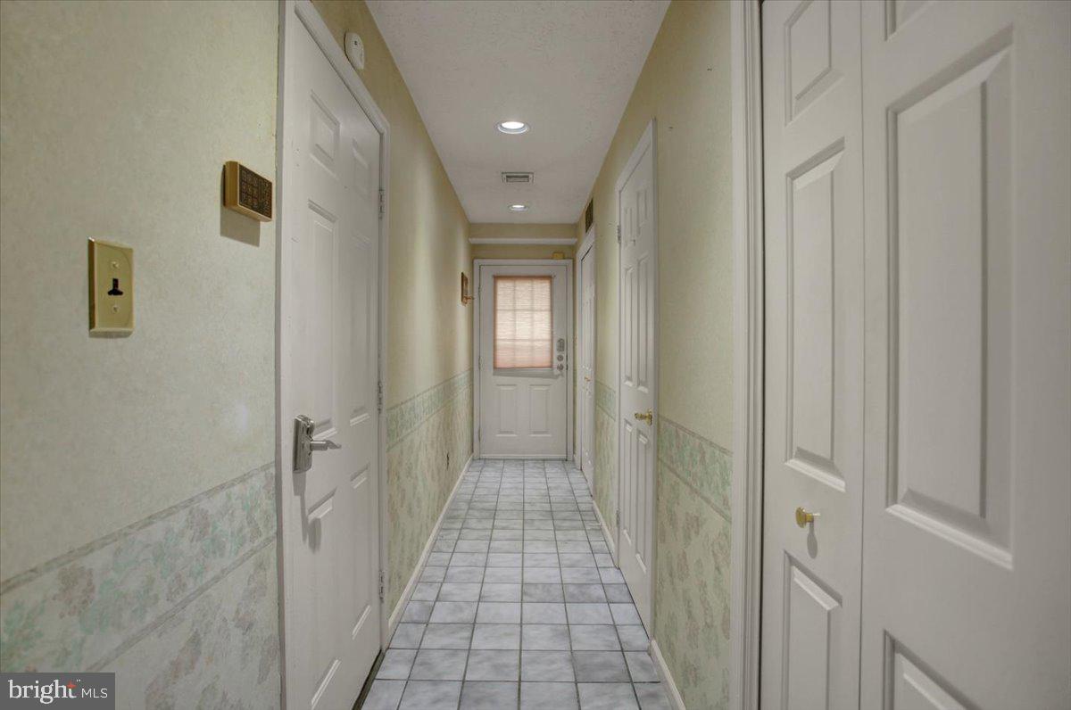 351 Stonegate Court Property Photo 6
