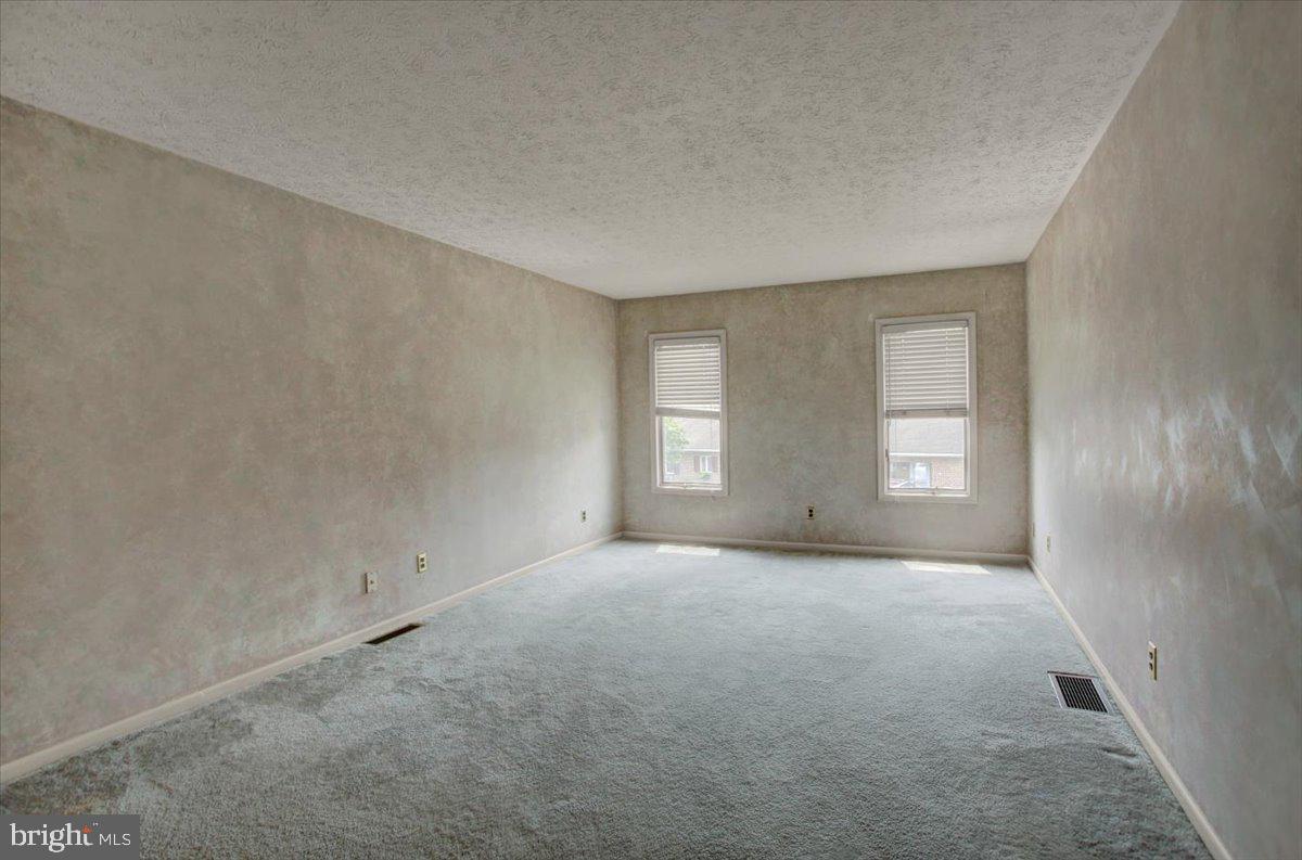 351 Stonegate Court Property Photo 23