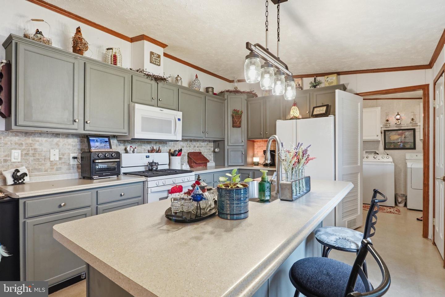 5613 Classic Court Property Photo 14
