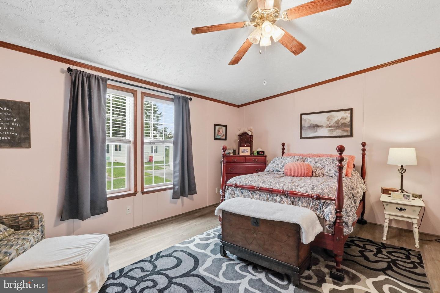 5613 Classic Court Property Photo 24