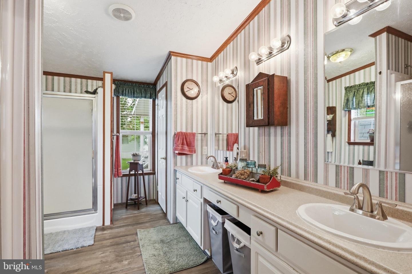 5613 Classic Court Property Photo 27