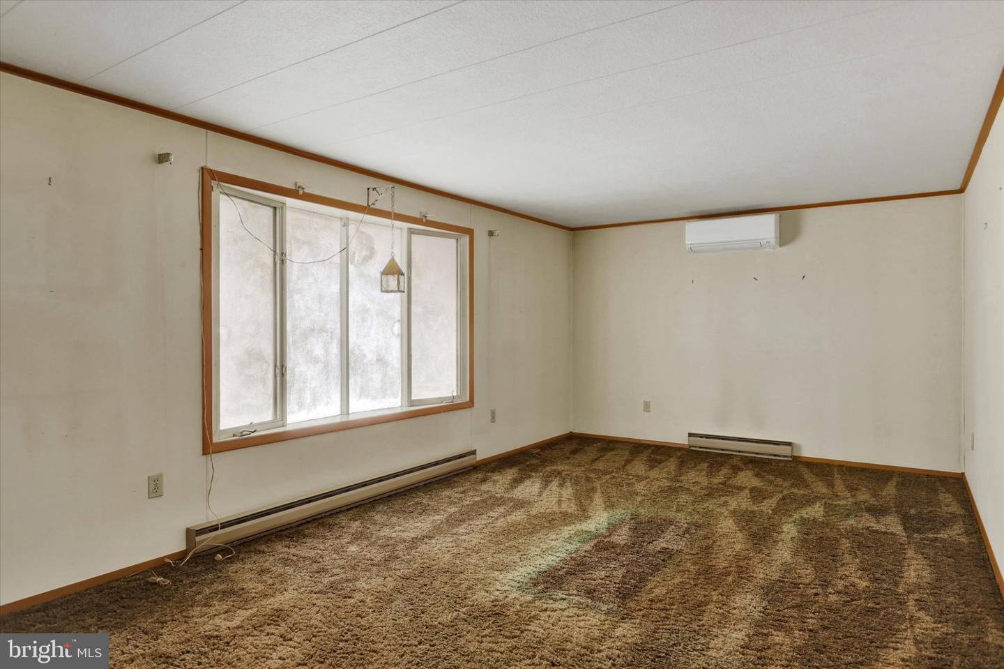 399 Garman Dr Property Photo 4
