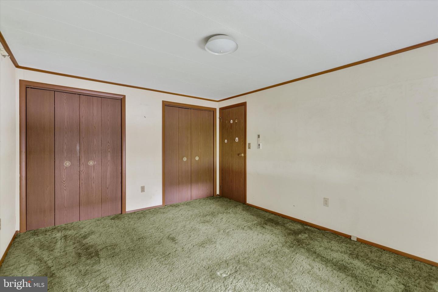 399 Garman Dr Property Photo 14