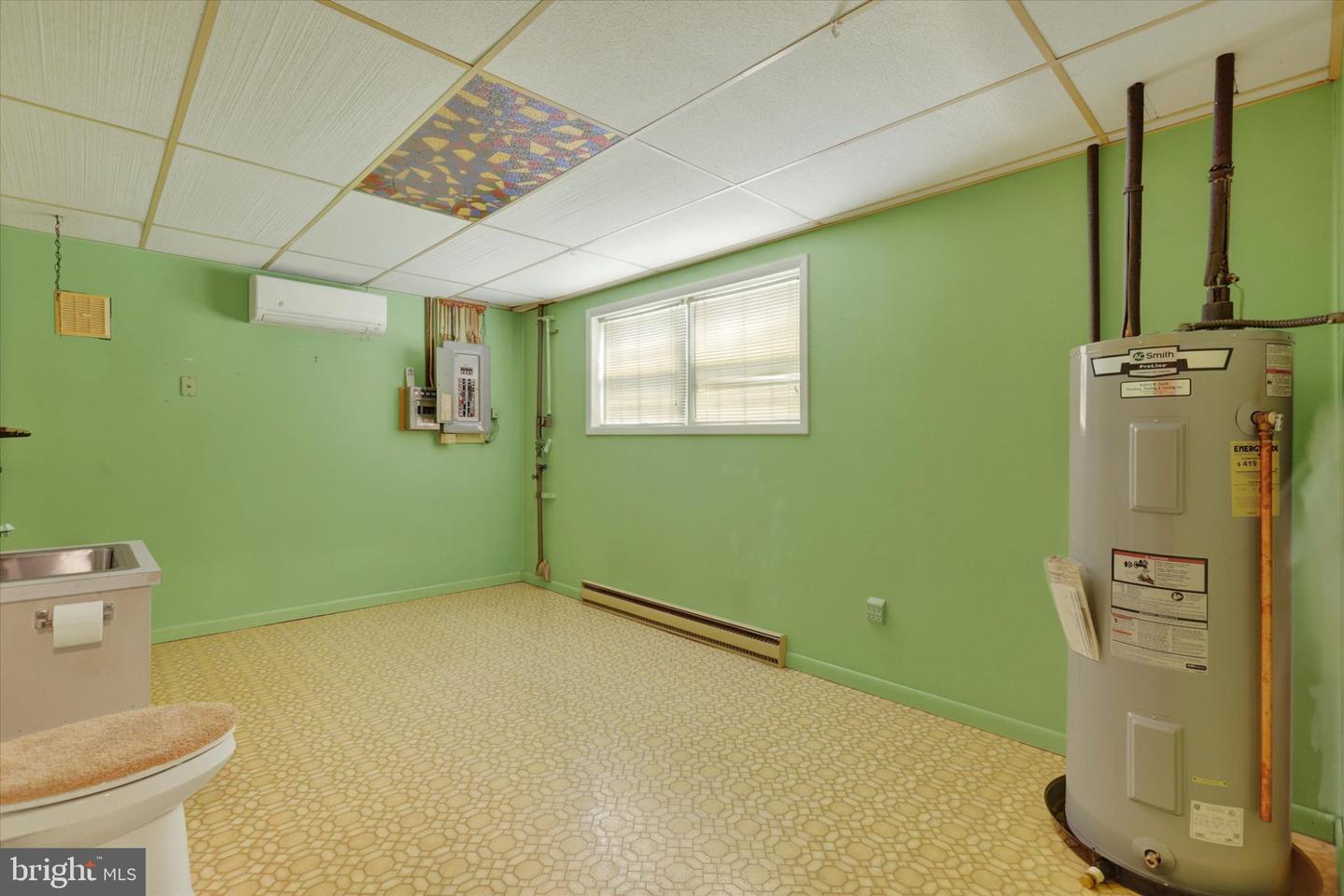 399 Garman Dr Property Photo 15