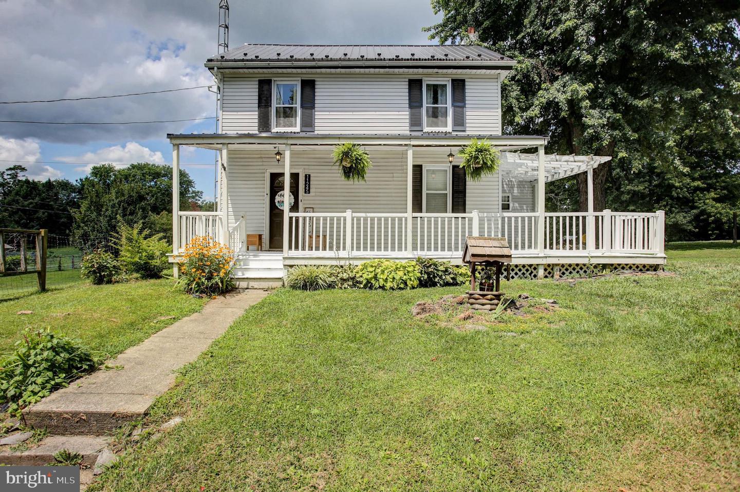11245 Wharf Rd Property Photo 1