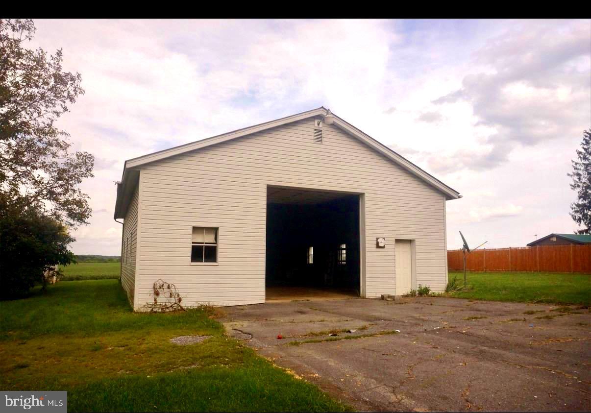 11846 Mercersburg Road Property Photo 9