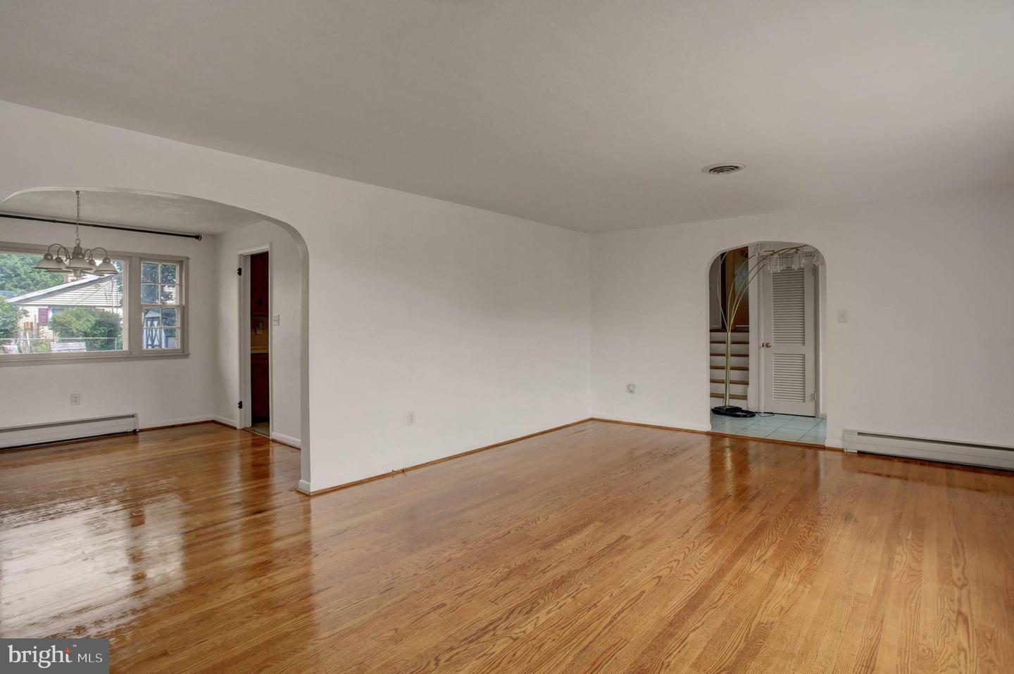 221 Harvest Lane Property Photo 5