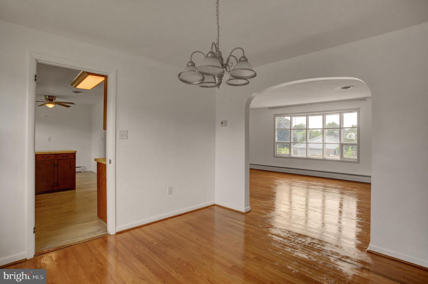 221 Harvest Lane Property Photo 8