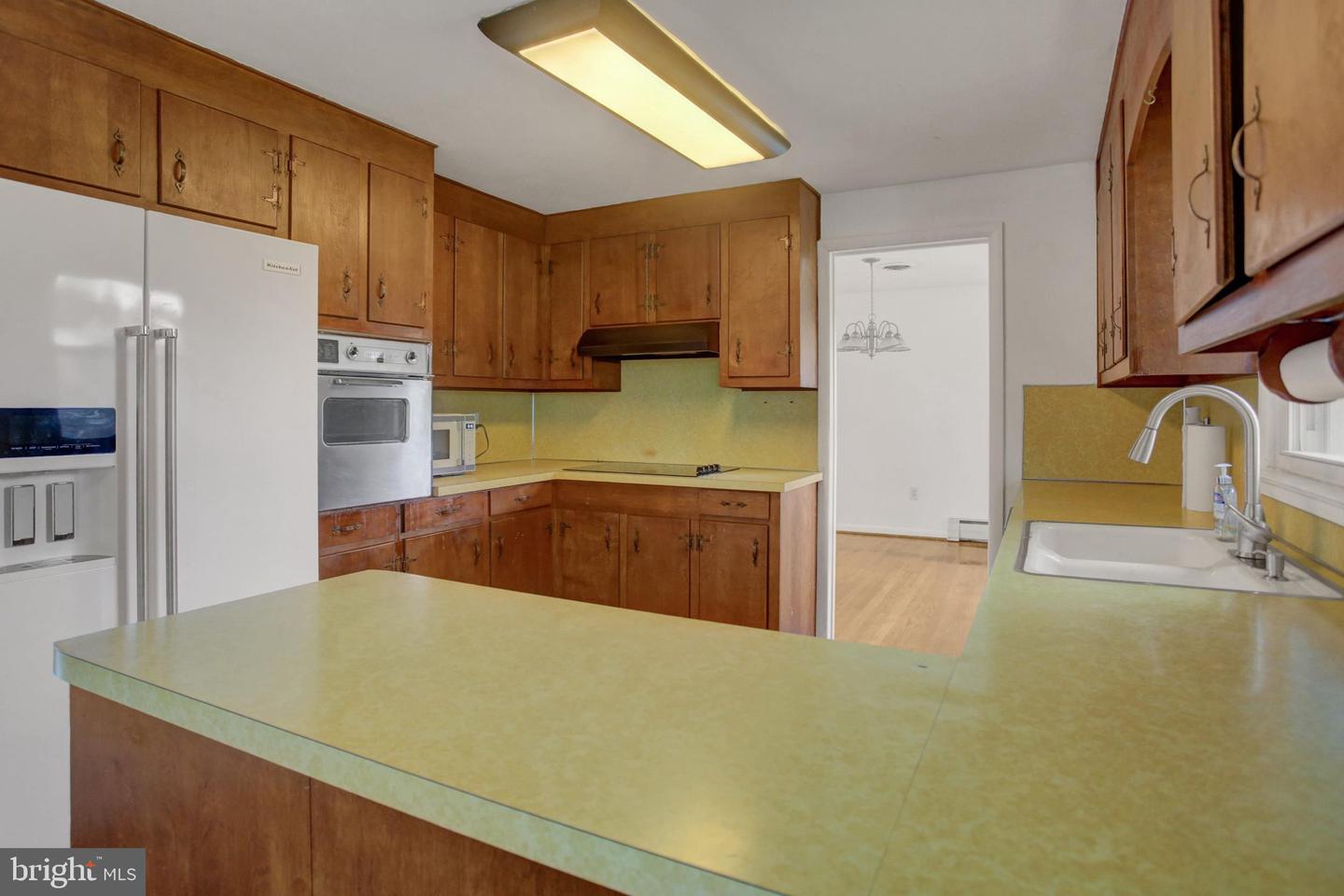 221 Harvest Lane Property Photo 14