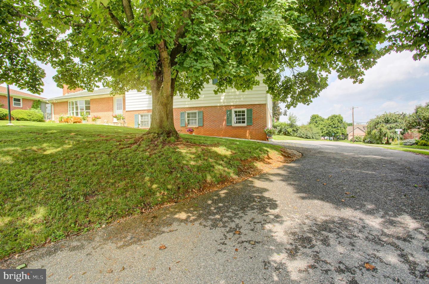 221 Harvest Lane Property Photo 51
