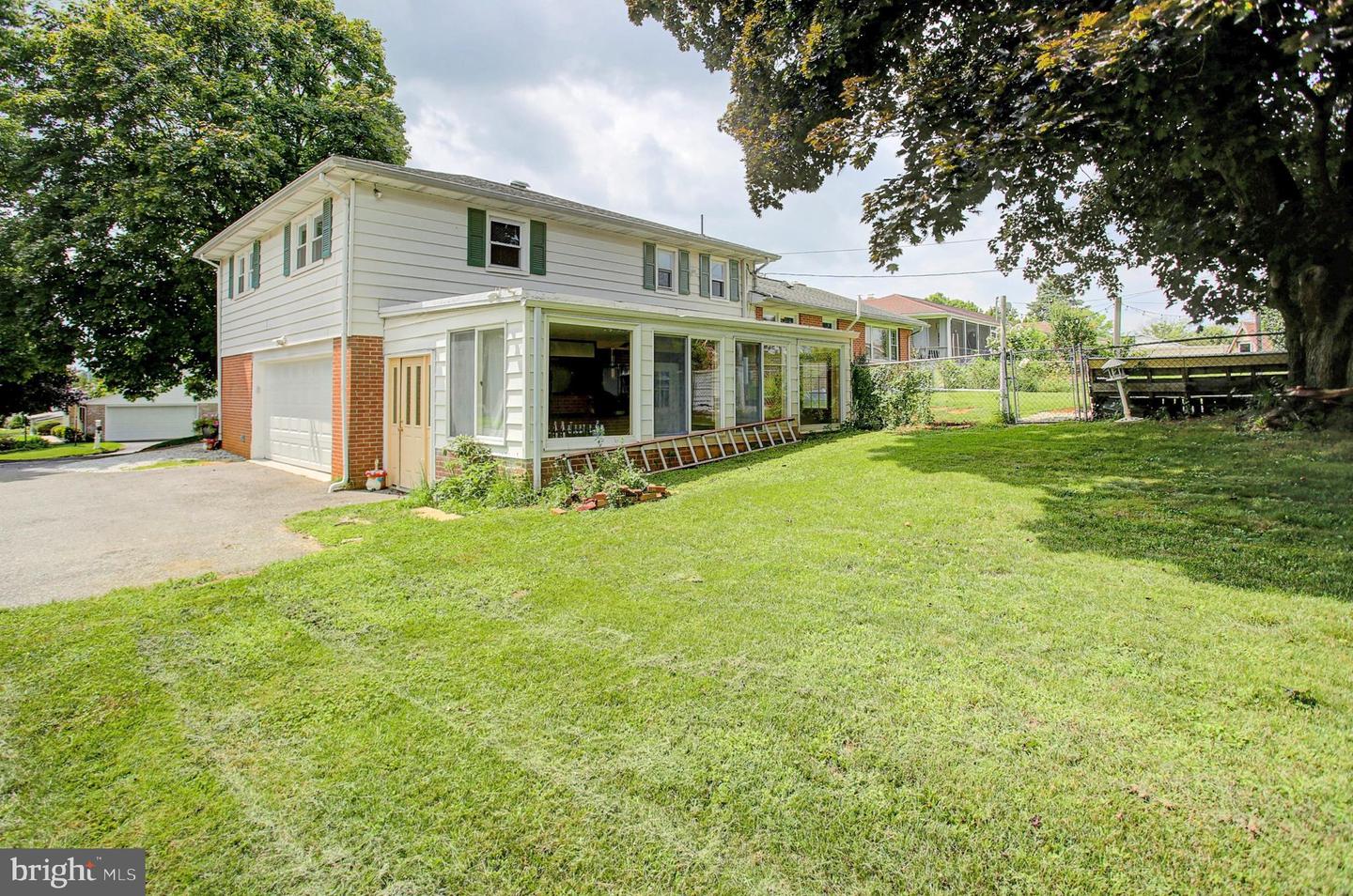 221 Harvest Lane Property Photo 54