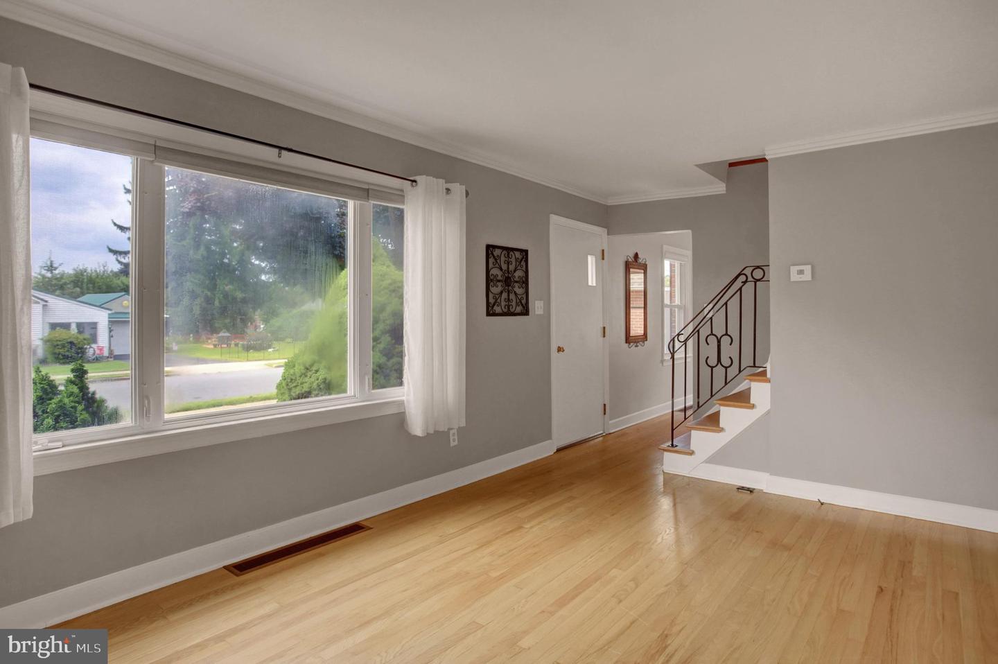 571 Highland Avenue Property Photo 5