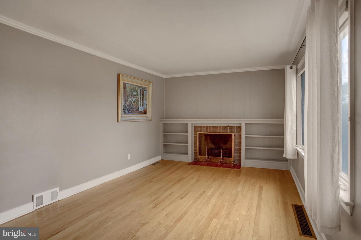 571 Highland Avenue Property Photo 7