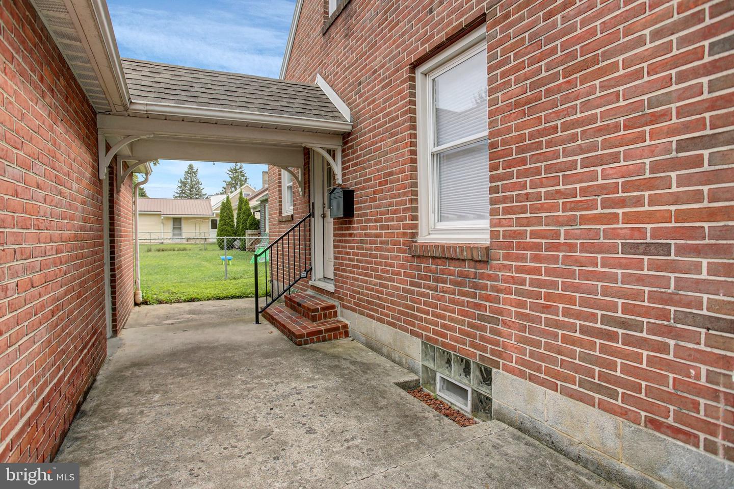 571 Highland Avenue Property Photo 36