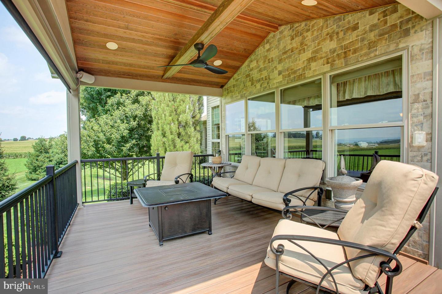 3208 Baltusrol Dr Property Photo 4