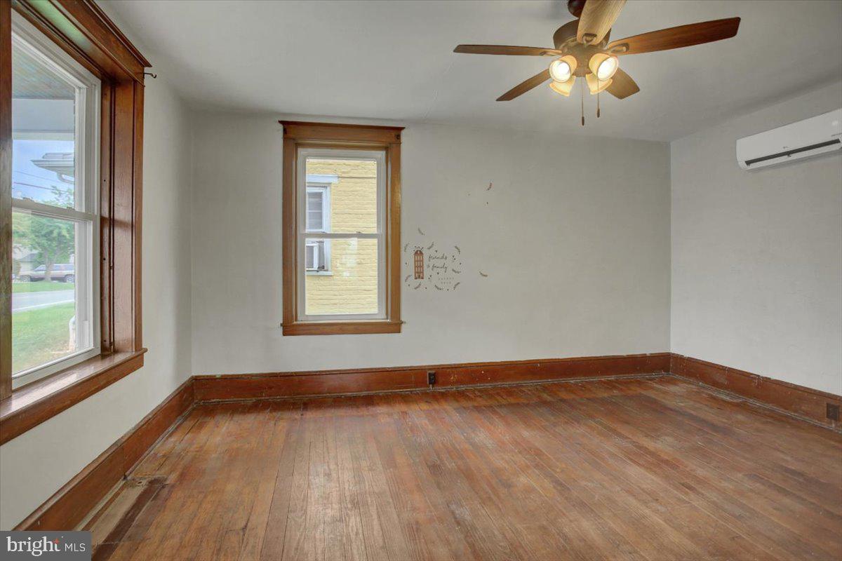 6448 Orrstown Rd Property Photo 7