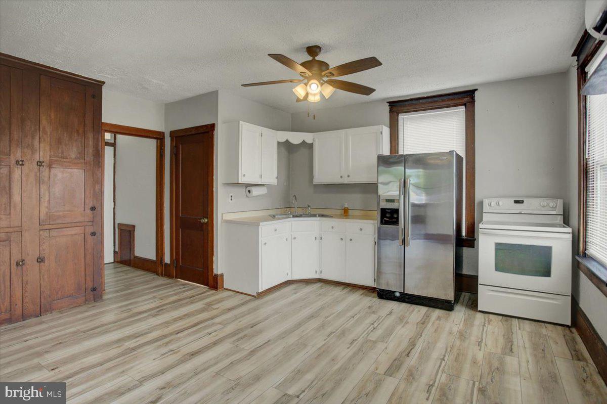 6448 Orrstown Rd Property Photo 10
