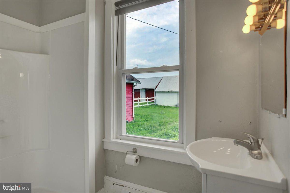 6448 Orrstown Rd Property Photo 14