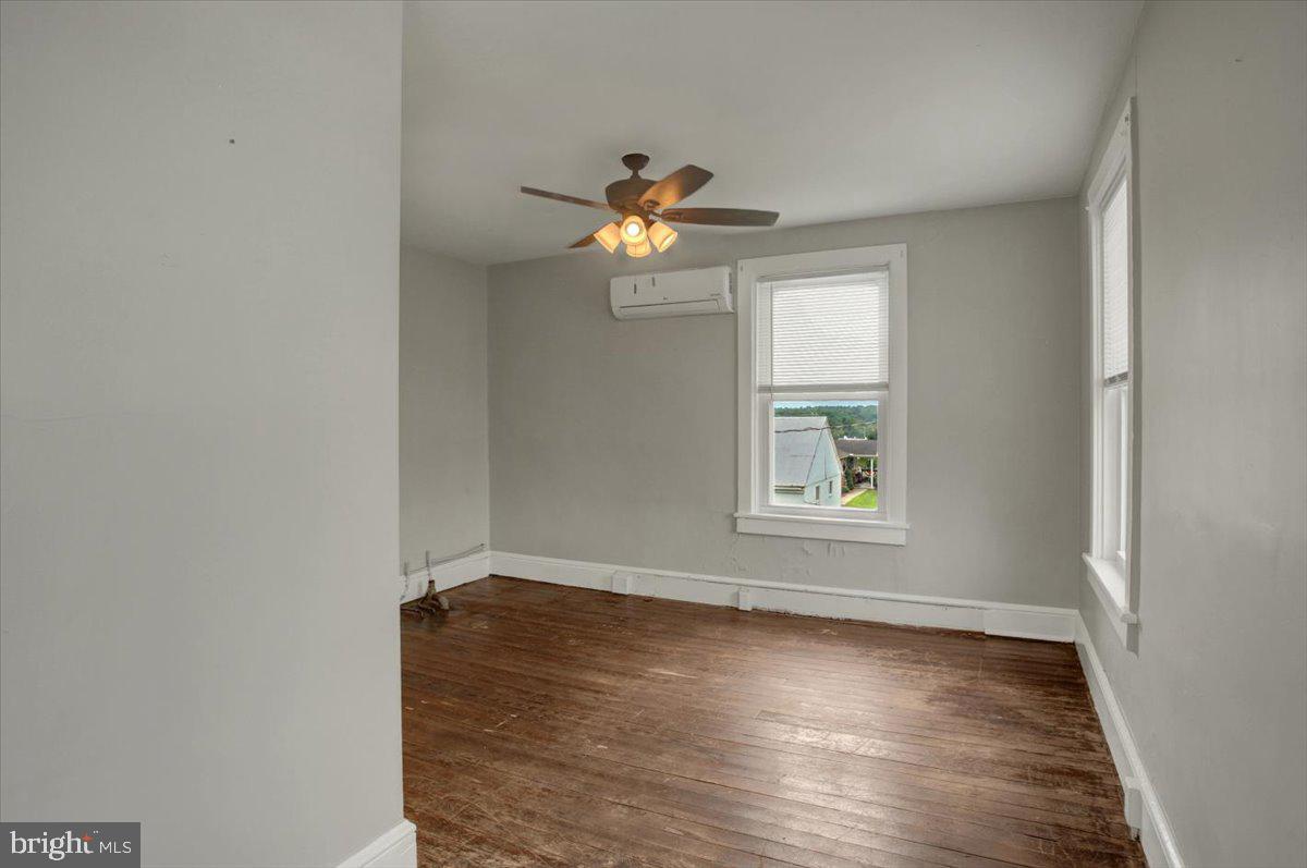 6448 Orrstown Rd Property Photo 21