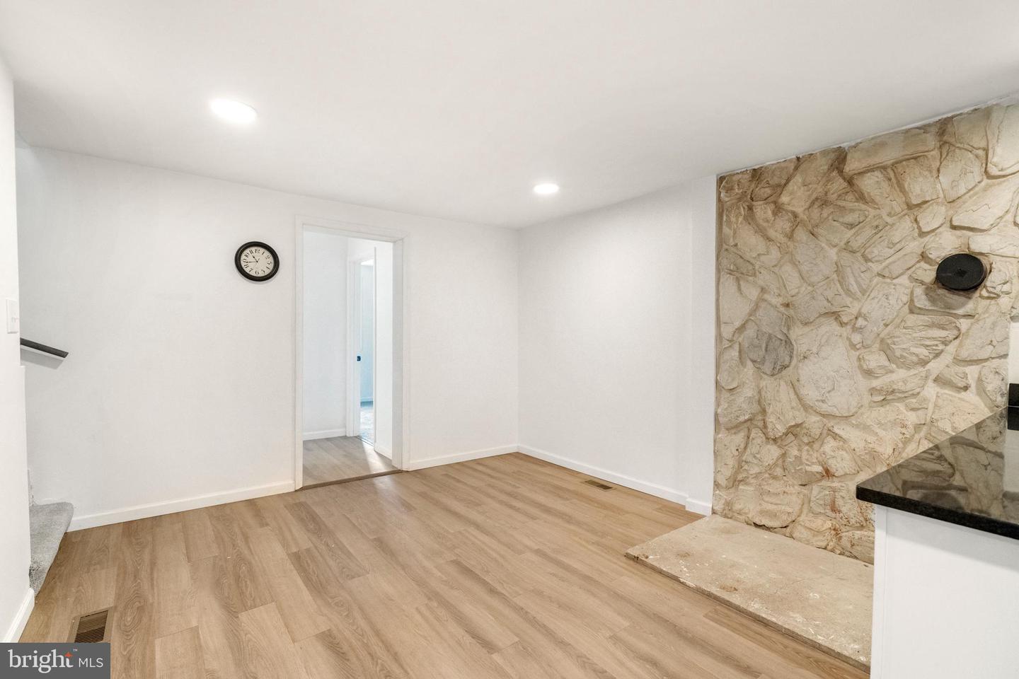 1461 Finch Drive Property Photo 8