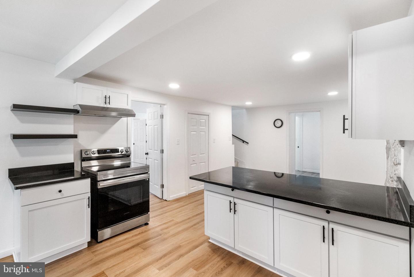 1461 Finch Drive Property Photo 12