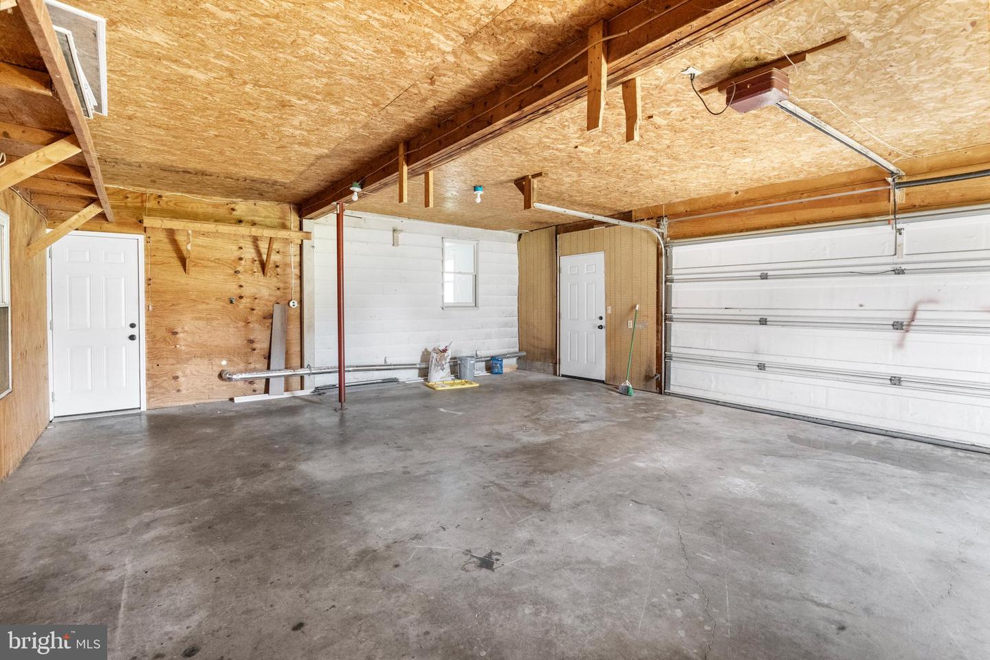 1461 Finch Drive Property Photo 43