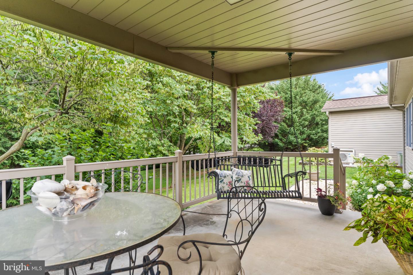 317 Woodvale Dr Property Photo 9