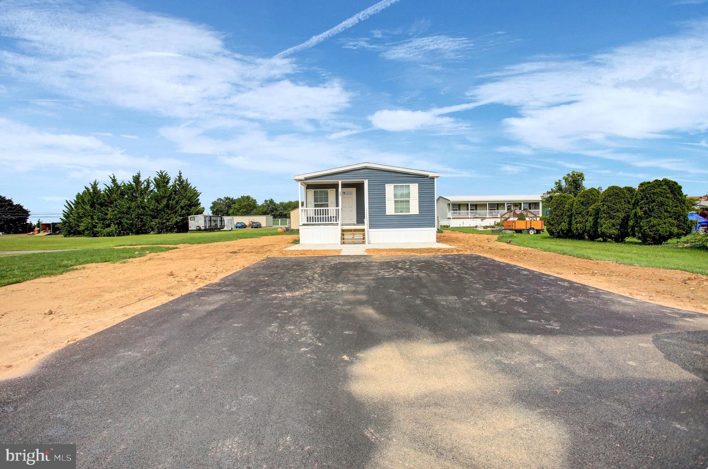 500 Municipal Dr Property Photo 2