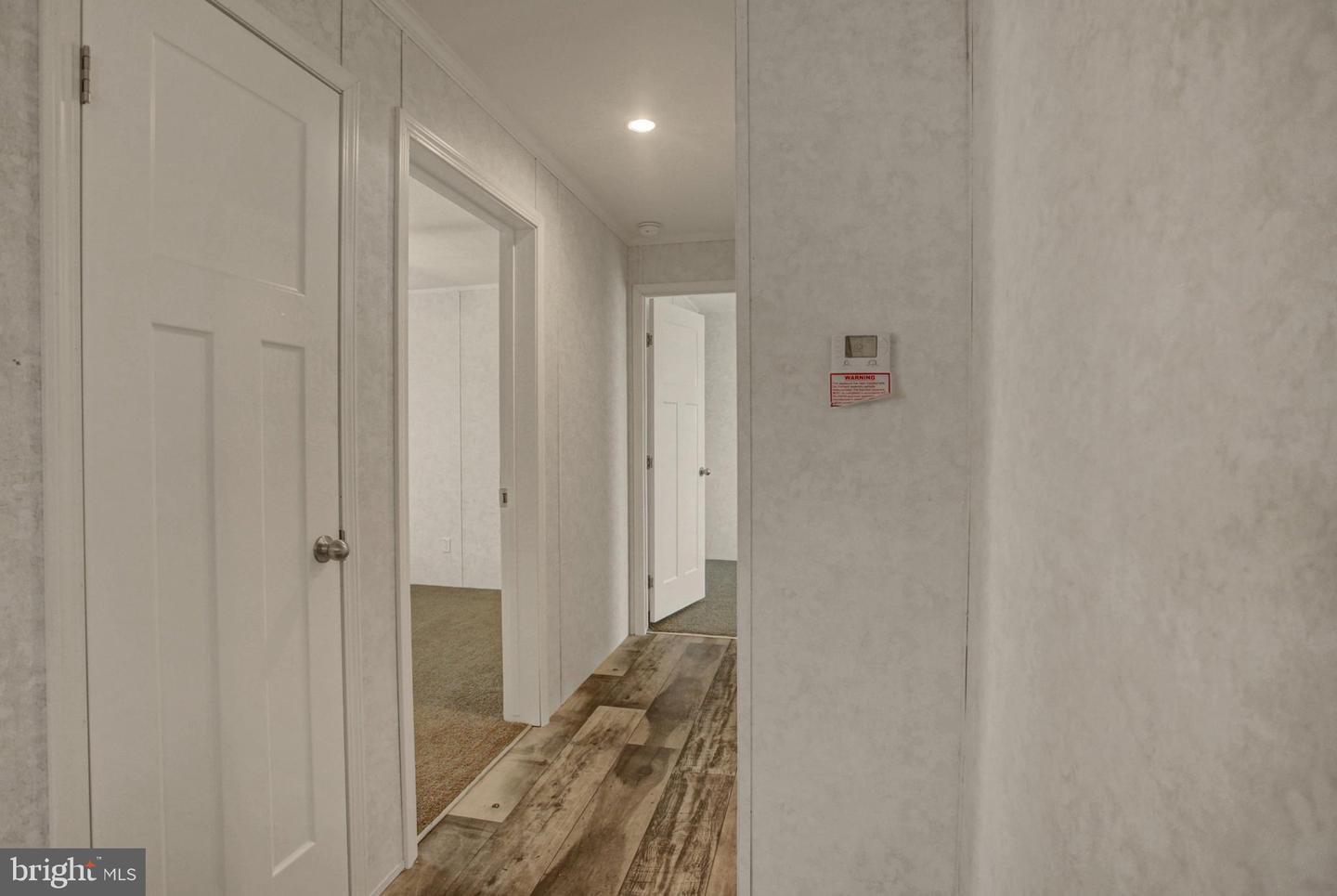 500 Municipal Dr Property Photo 17