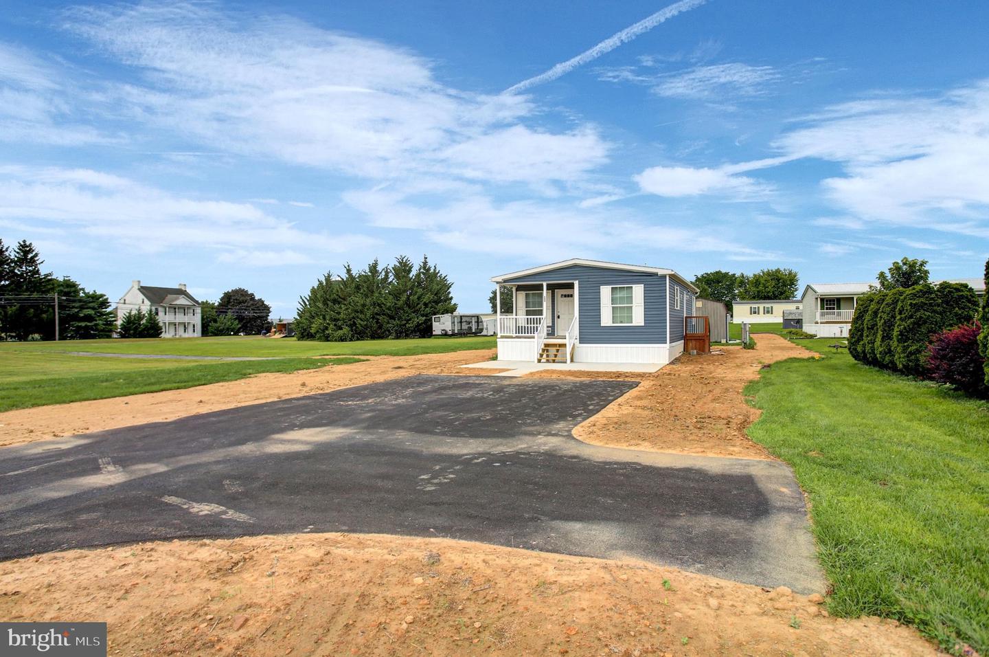 500 Municipal Dr Property Photo 25