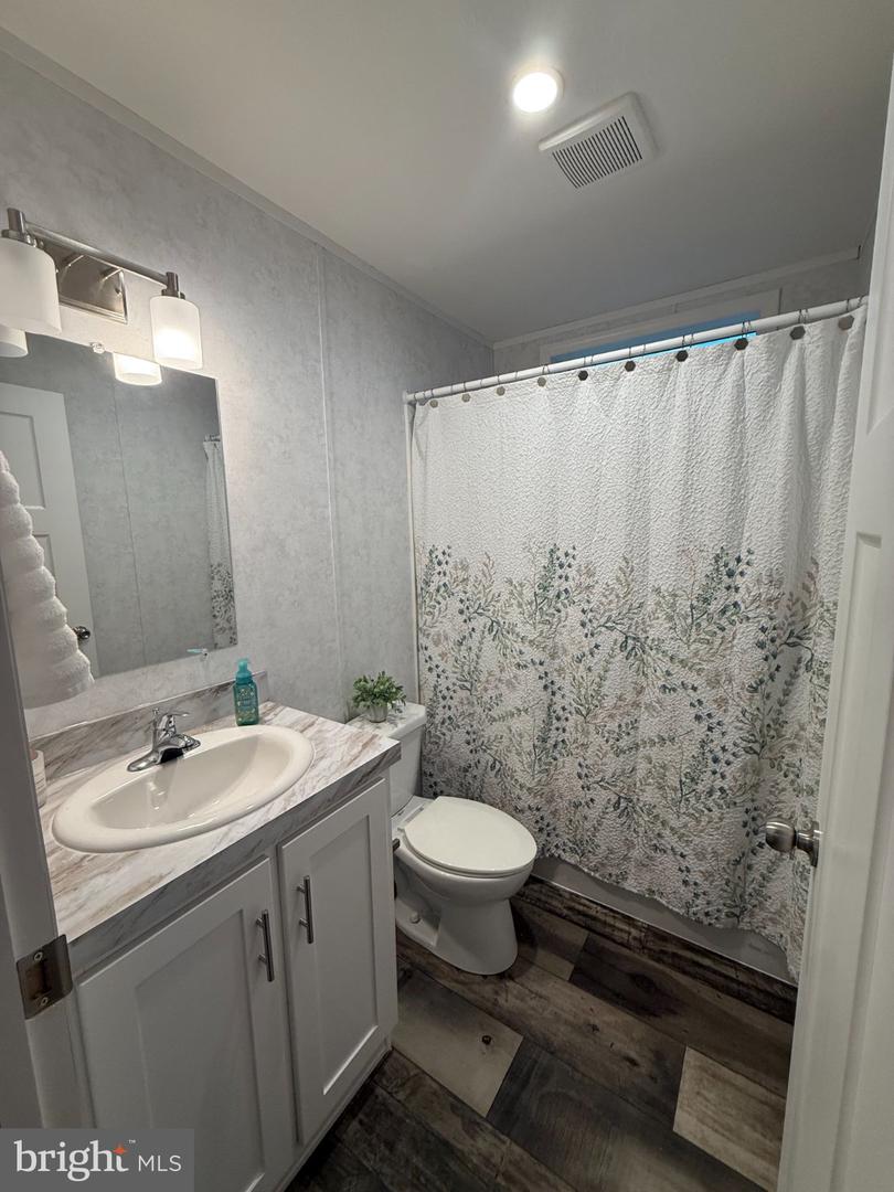 500 Municipal Dr Property Photo 29