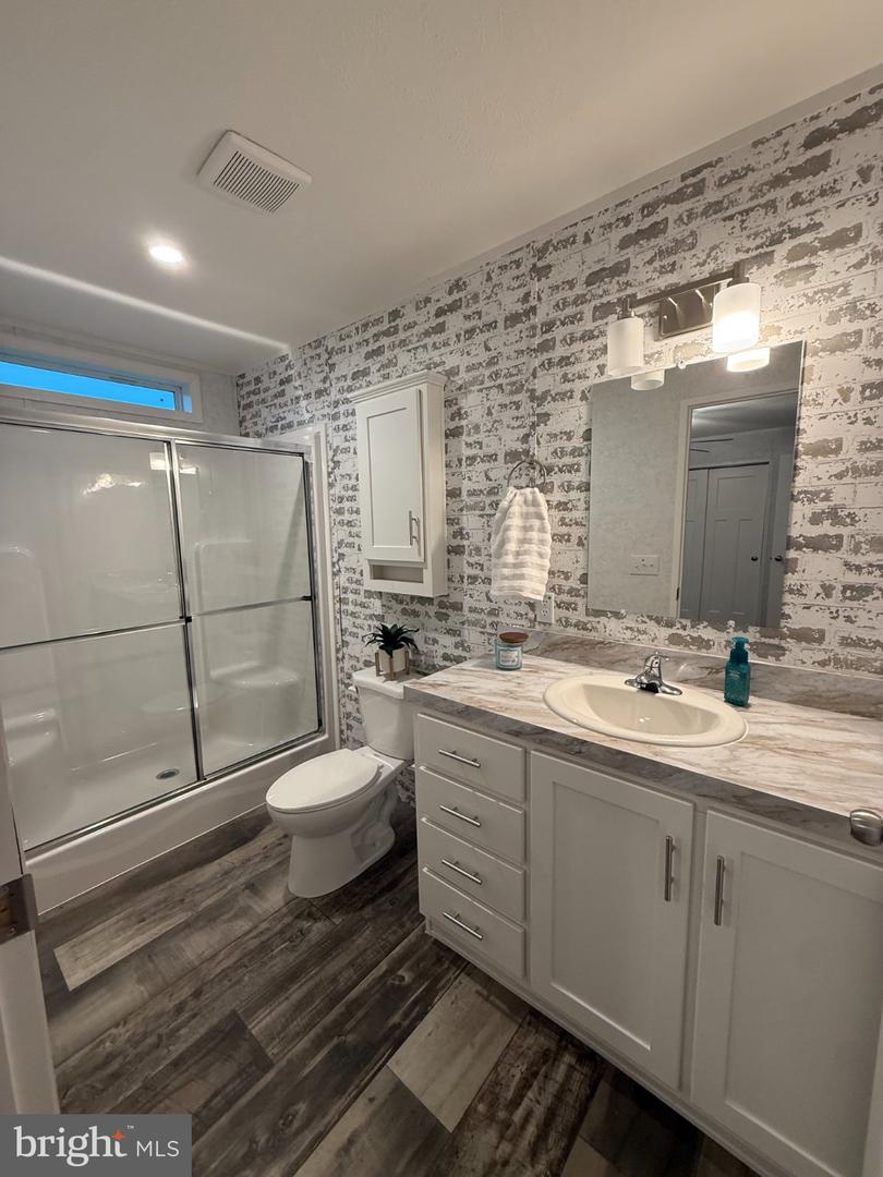 500 Municipal Dr Property Photo 30