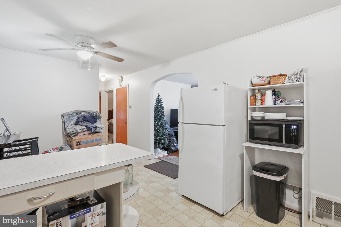 431 W. Sixth St. Property Photo 9