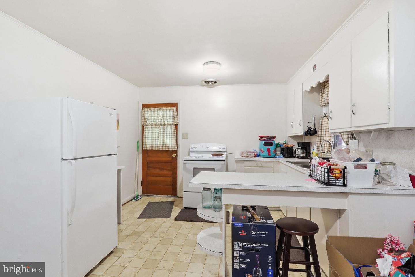 431 W. Sixth St. Property Photo 11