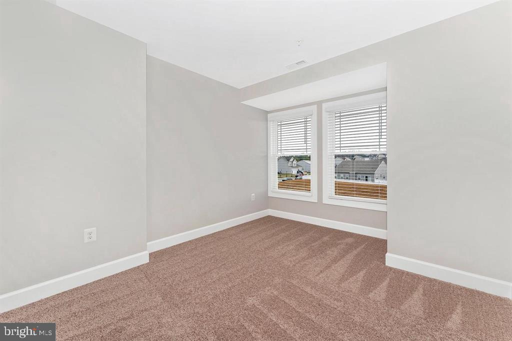 527 Abigail Ave Property Photo 24