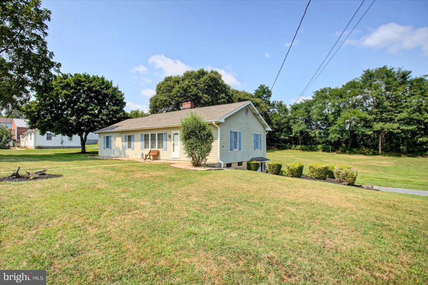 5881 Fort Loudon Road Property Photo 2