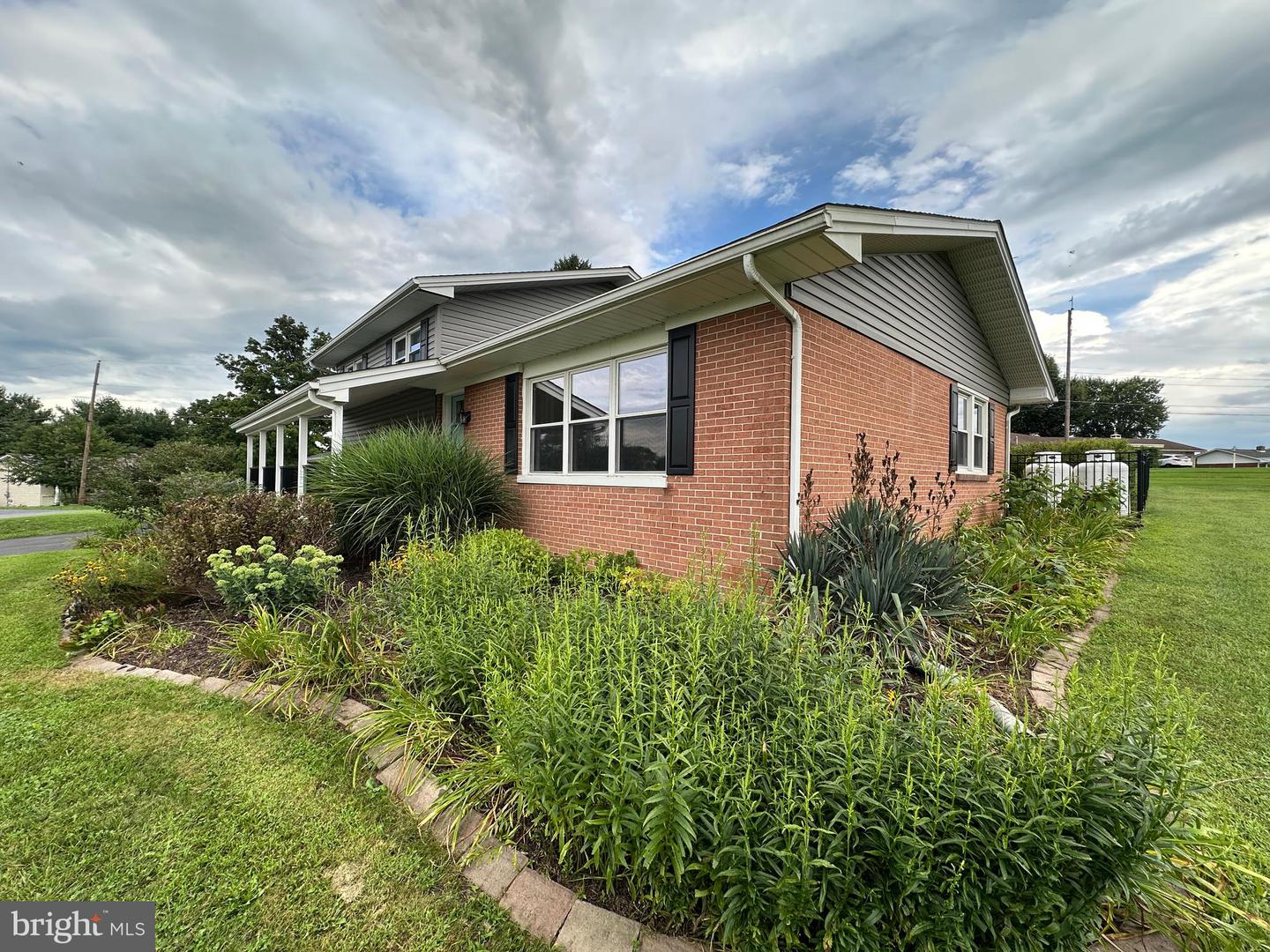 25 Kensington Drive Property Photo 21